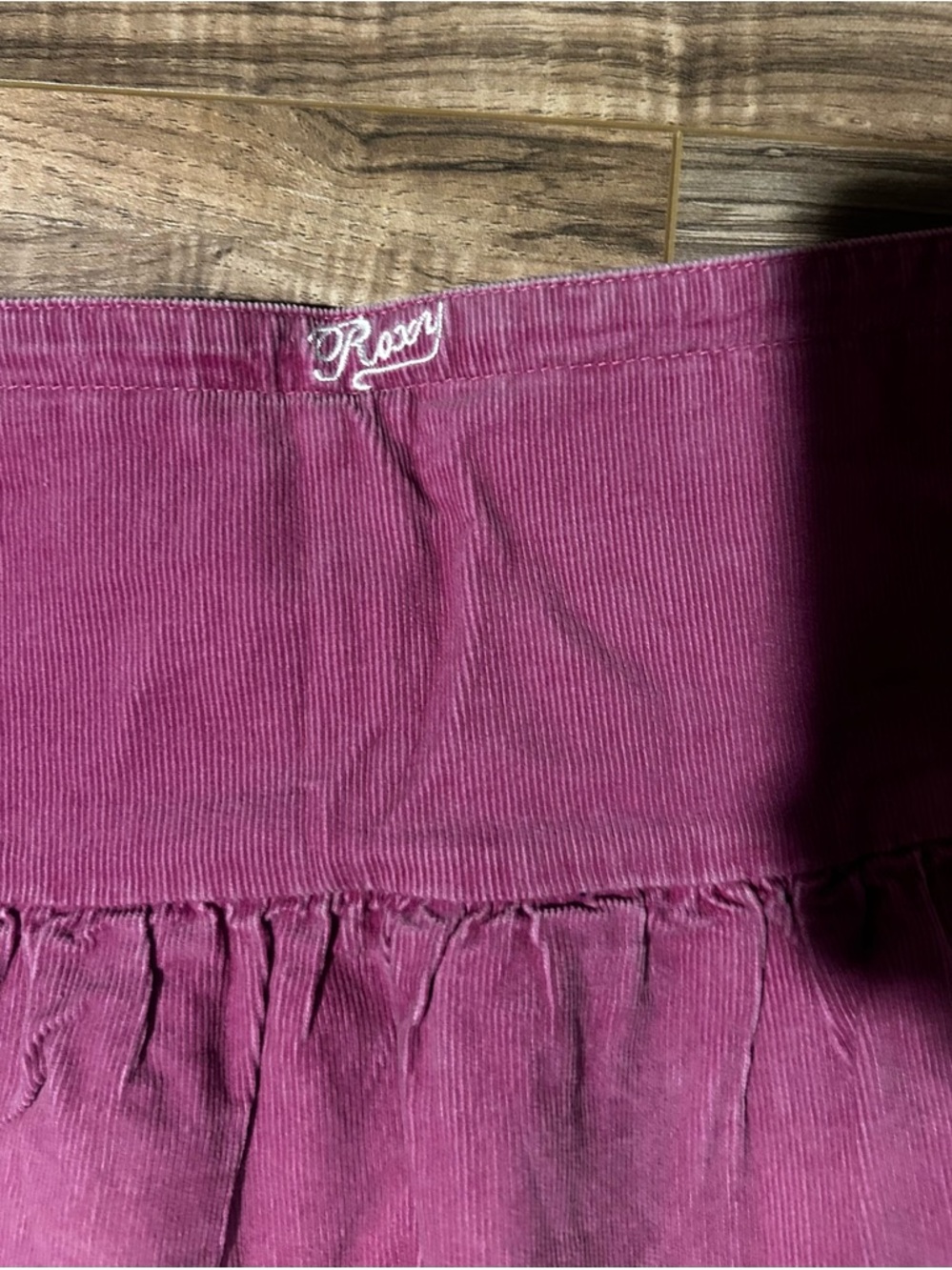 Vintage Roxy Tiered Drawstring Skort in Raspberry - Picture 4 of 4